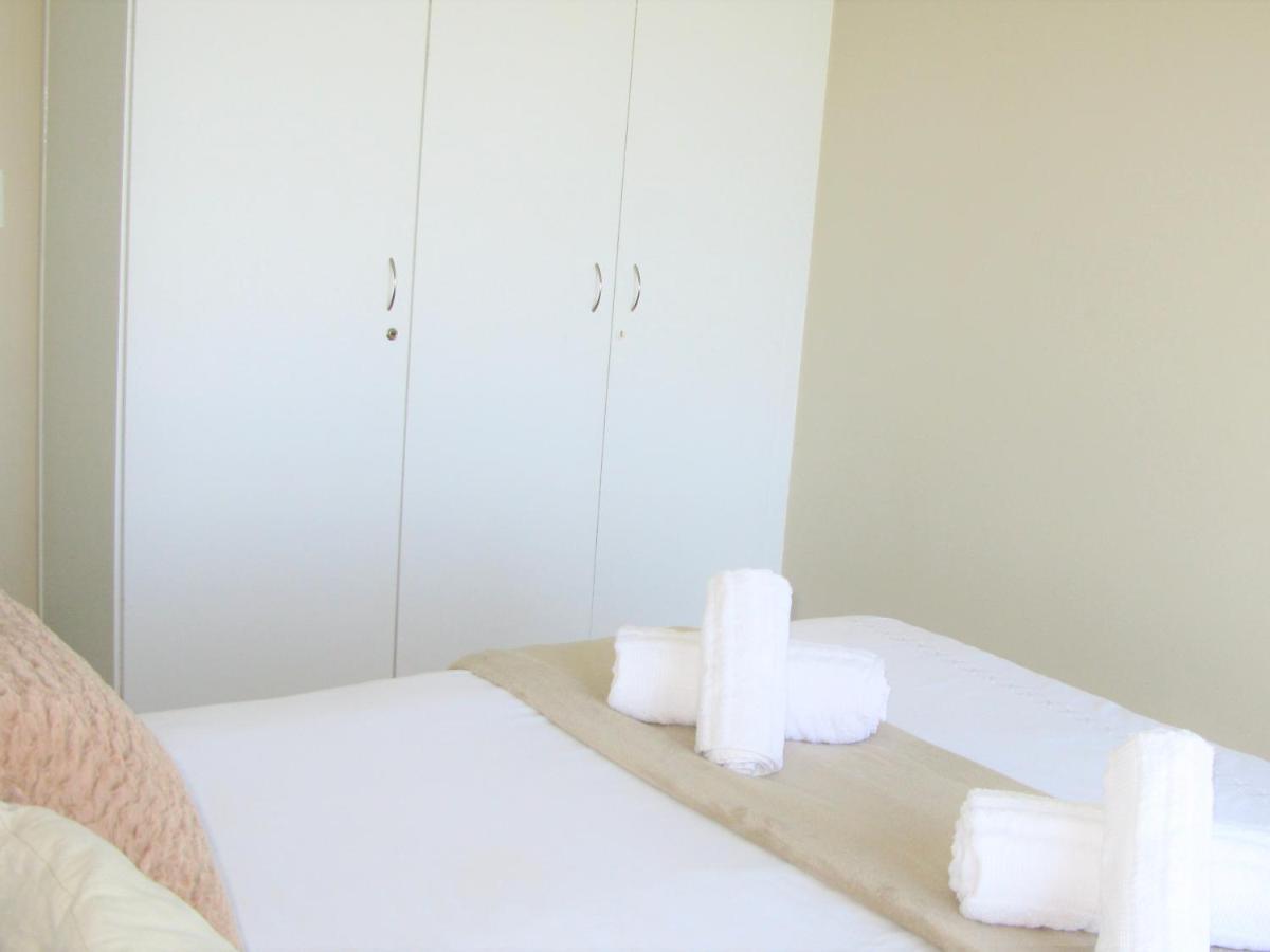 Beachfront House - Hermanus Whale View Villa Luaran gambar