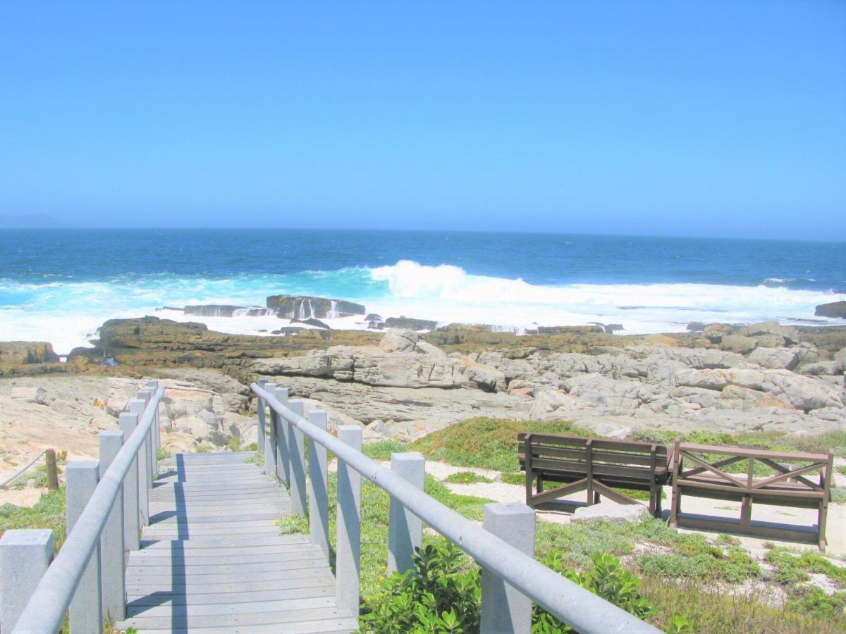 Beachfront House - Hermanus Whale View Villa Luaran gambar